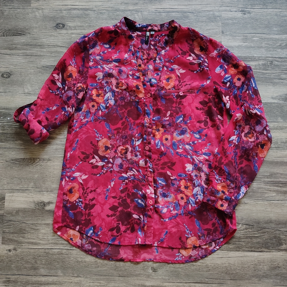 Kut from the Kloth Vibrant Floral Blouse. Size M